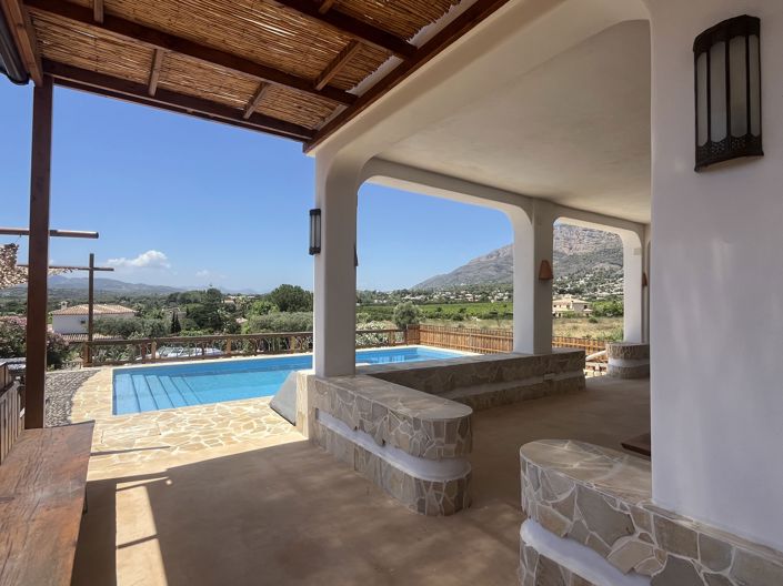 Image No.2-5 Bed Villa for sale