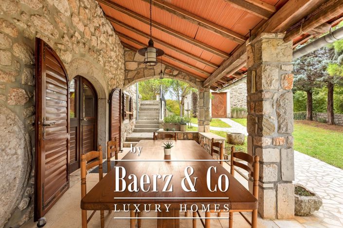 Image No.10-2 Bed House for sale