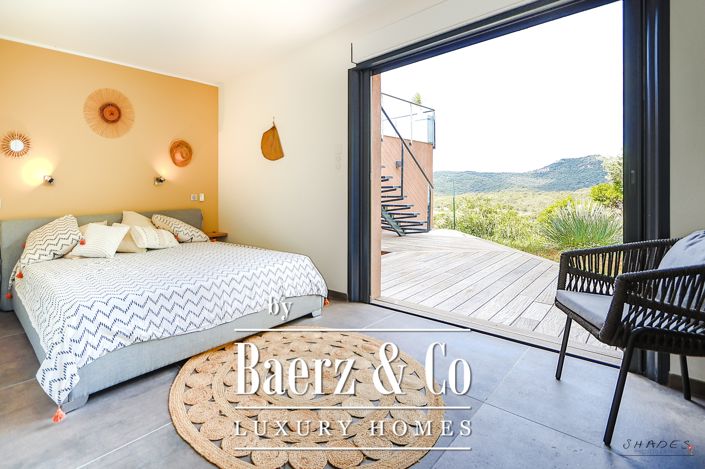 Image No.8-4 Bed Villa for sale