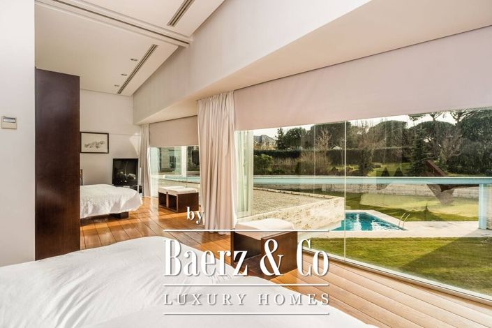 Image No.27-6 Bed Villa for sale