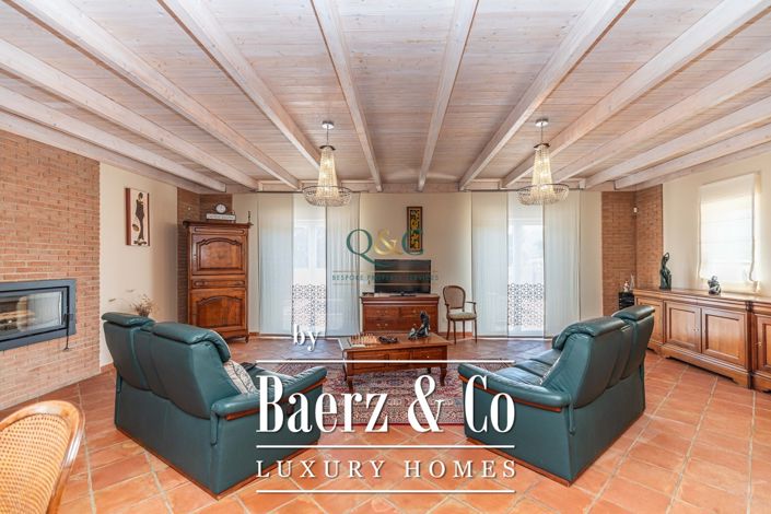 Image No.24-3 Bed Villa for sale