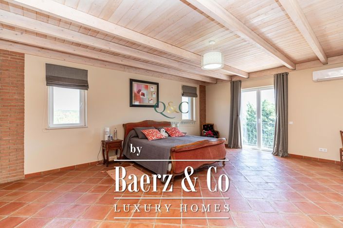 Image No.28-3 Bed Villa for sale