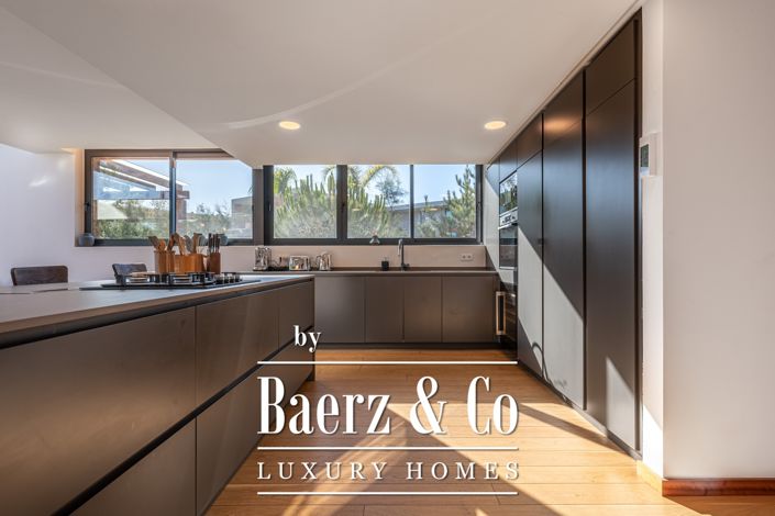 Image No.15-4 Bed House for sale