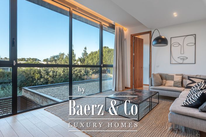 Image No.24-4 Bed House for sale