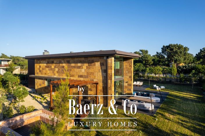 Image No.9-4 Bed House for sale