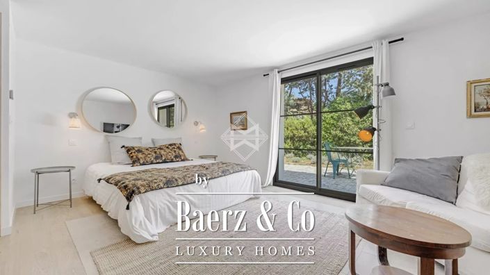 Image No.11-6 Bed Villa for sale