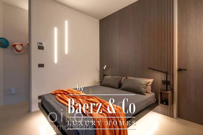 Image No.12-3 Bed Villa for sale