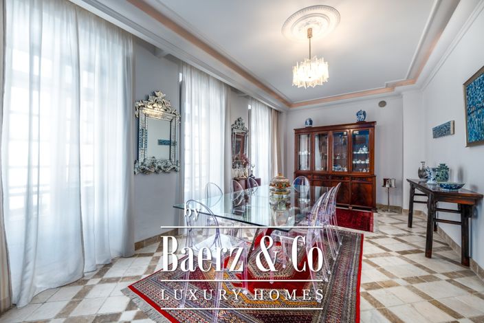 Image No.16-5 Bed House for sale