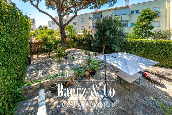 Image No.30-5 Bed House for sale