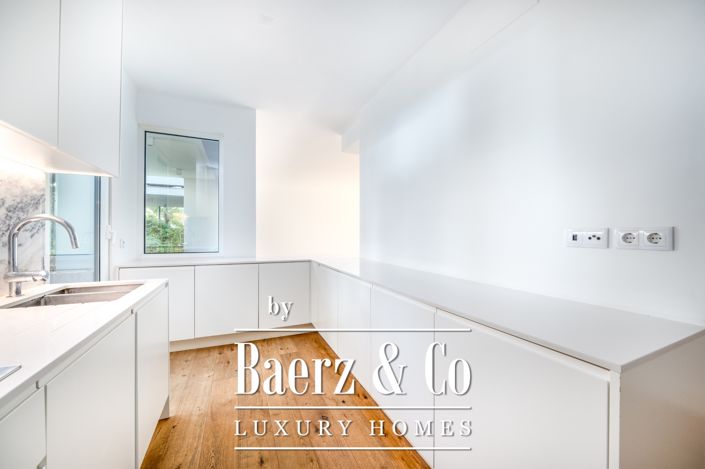 Image No.18-4 Bed Apartment for sale