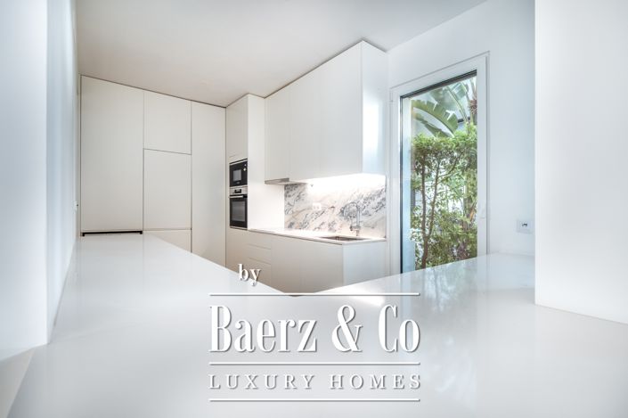 Image No.19-4 Bed Apartment for sale