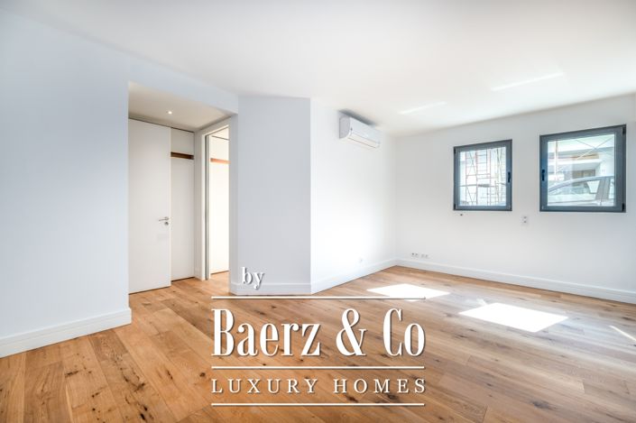 Image No.25-4 Bed Apartment for sale