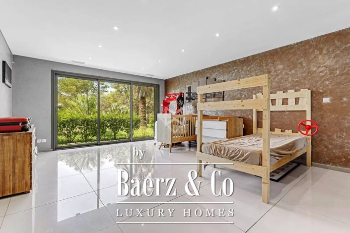 Image No.14-7 Bed Villa for sale