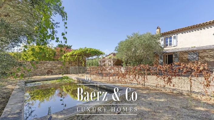 Image No.11-7 Bed Property for sale