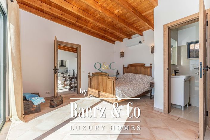 Image No.10-3 Bed Villa for sale