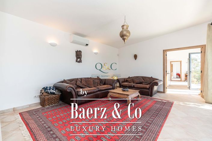 Image No.21-3 Bed Villa for sale