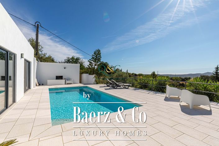 Image No.25-3 Bed Villa for sale