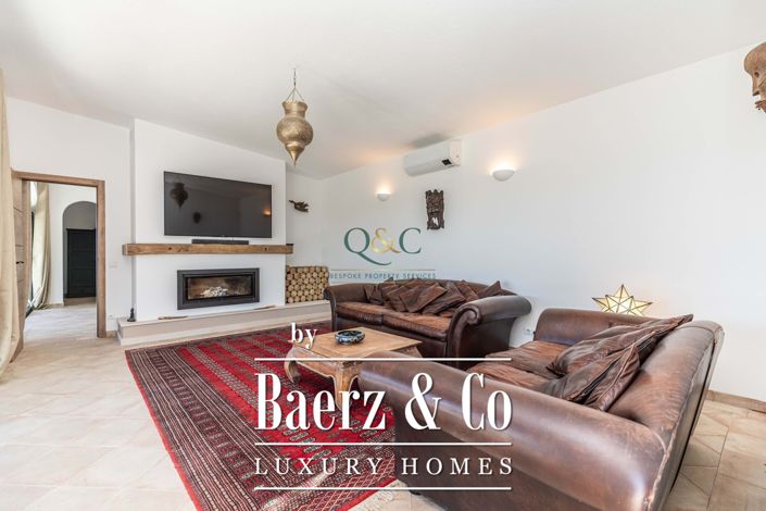 Image No.3-3 Bed Villa for sale