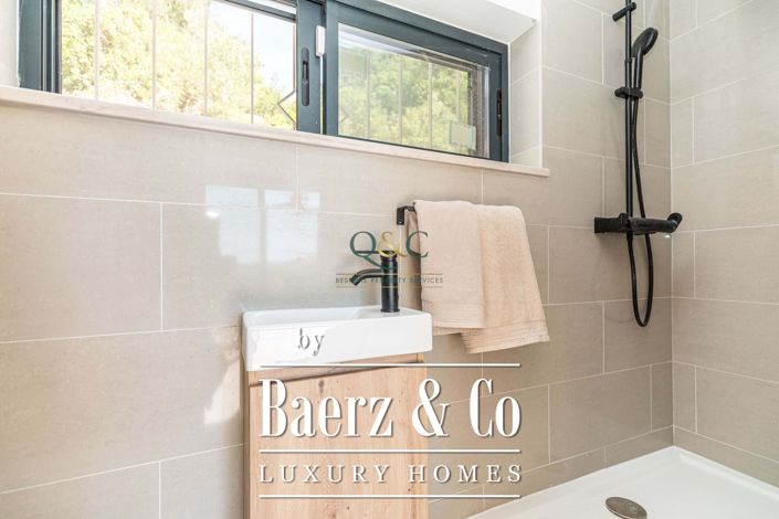 Image No.8-3 Bed Villa for sale