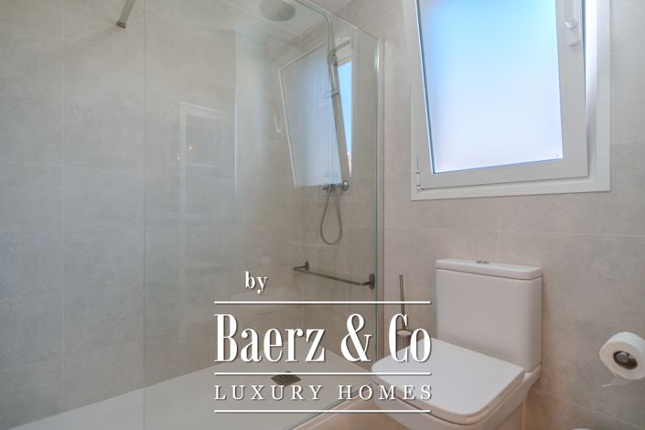 Image No.33-3 Bed Villa for sale