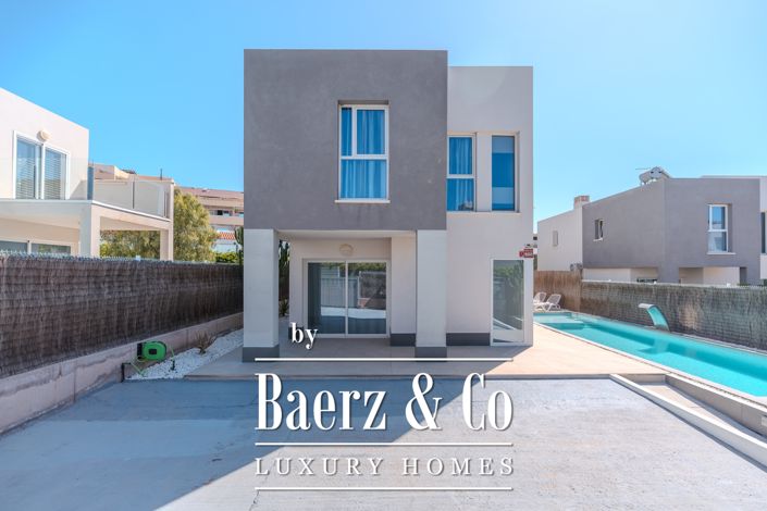 Image No.42-3 Bed Villa for sale