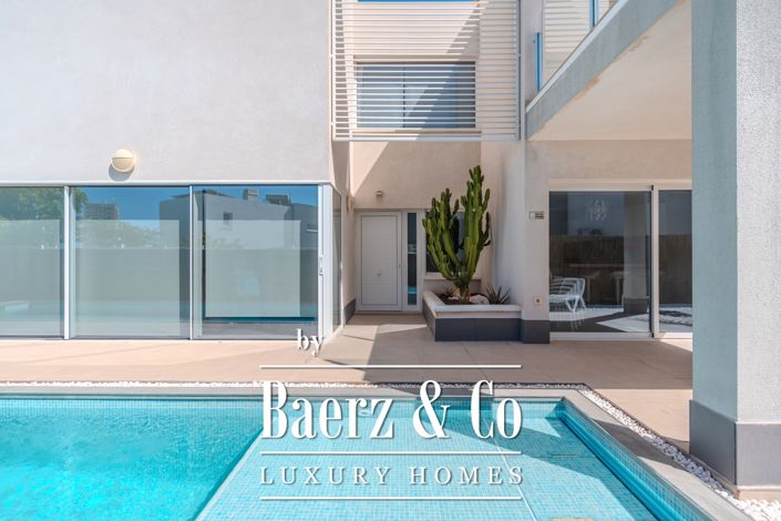 Image No.9-3 Bed Villa for sale