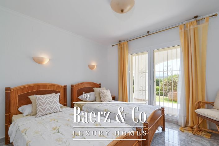 Image No.5-5 Bed Villa for sale