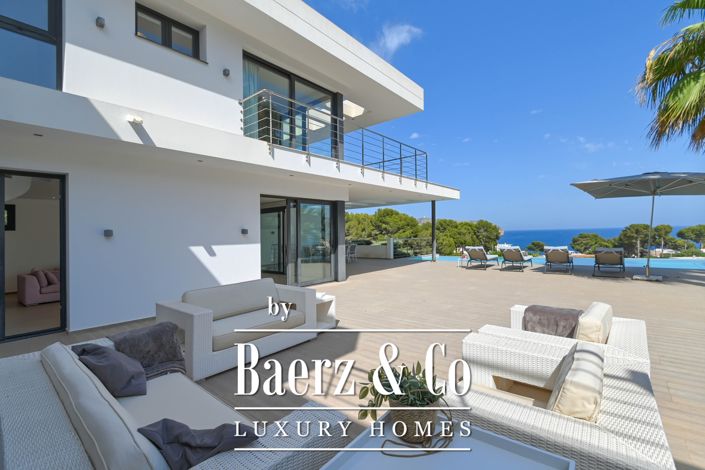 Image No.10-4 Bed Villa for sale