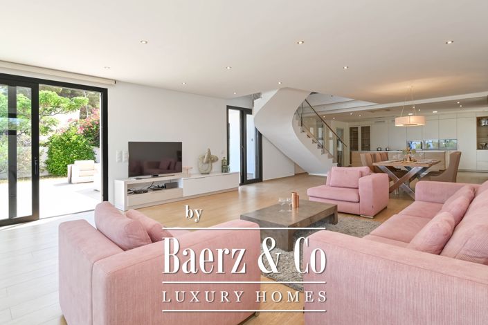 Image No.18-4 Bed Villa for sale