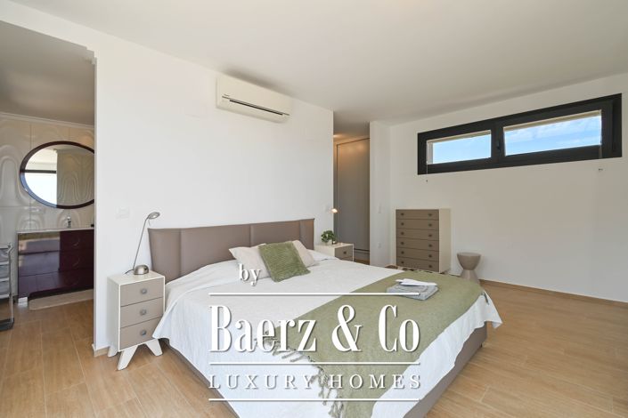 Image No.26-4 Bed Villa for sale