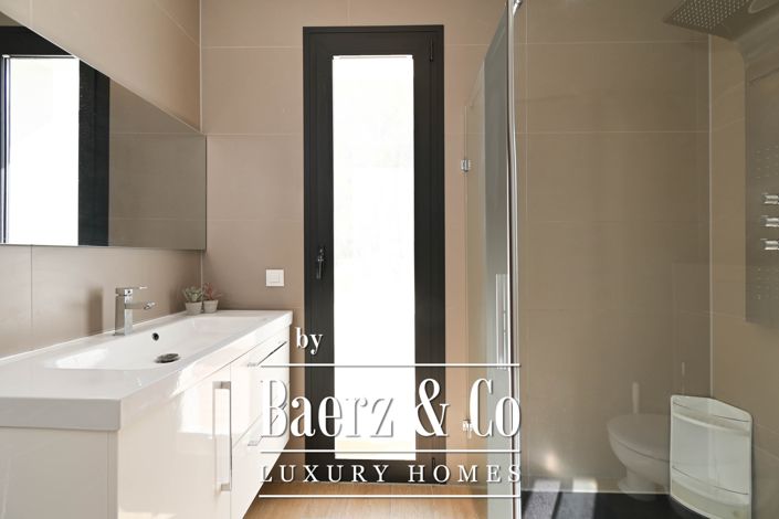 Image No.28-4 Bed Villa for sale