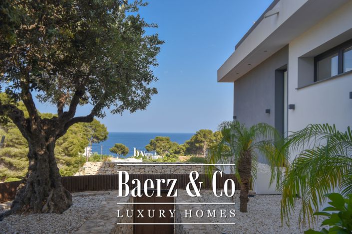 Image No.47-4 Bed Villa for sale