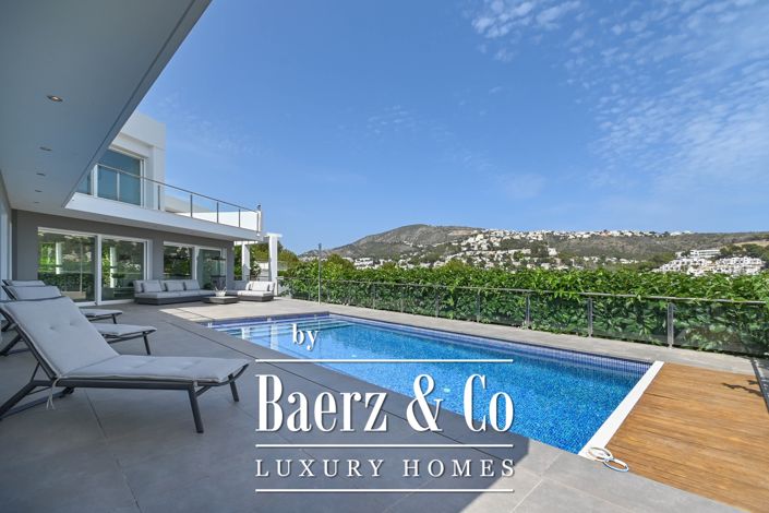 Image No.43-5 Bed Villa for sale