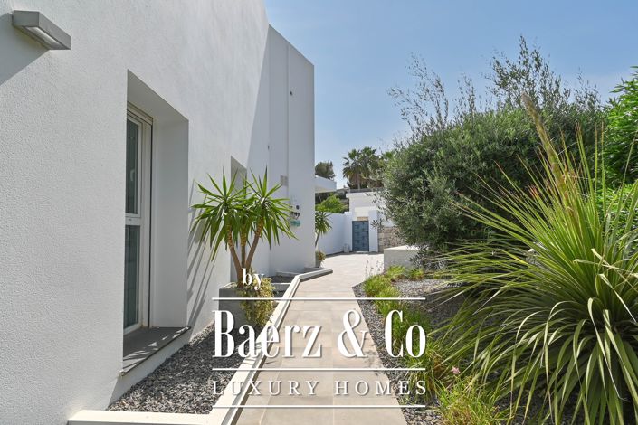 Image No.44-5 Bed Villa for sale