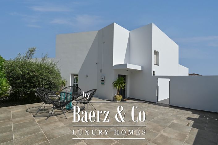 Image No.45-5 Bed Villa for sale