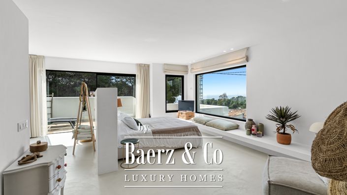 Image No.5-4 Bed Villa for sale