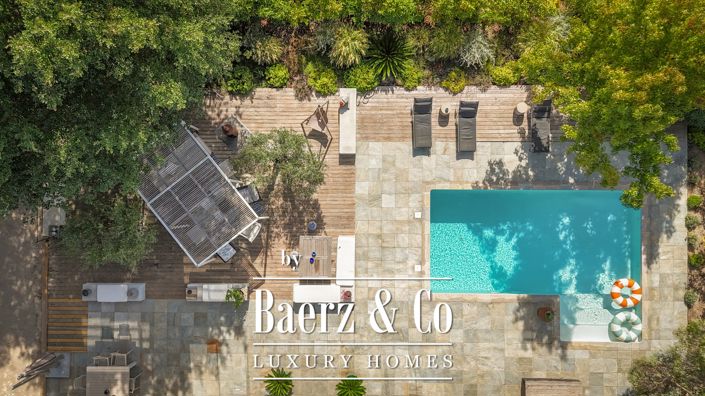 Image No.1-4 Bed House for sale