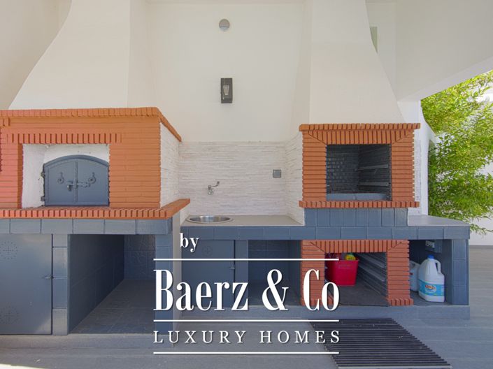 Image No.10-4 Bed House for sale