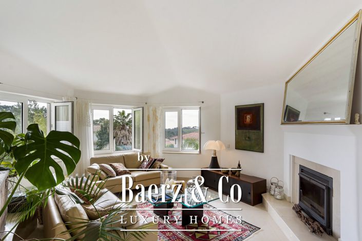 Image No.7-5 Bed House for sale