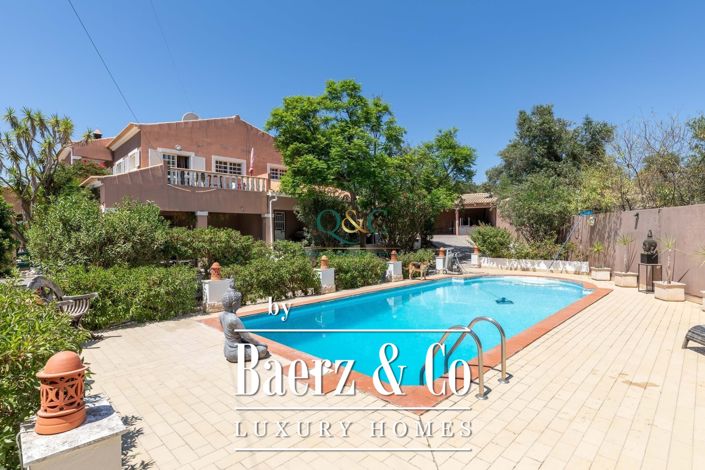 Image No.2-4 Bed Villa for sale