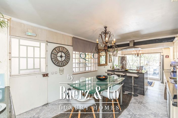 Image No.8-4 Bed Villa for sale