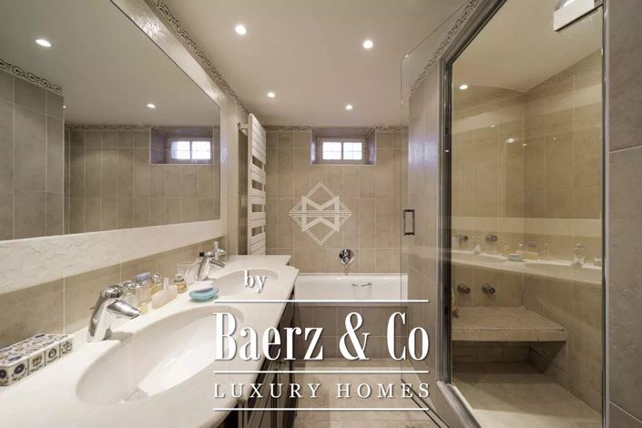 Image No.10-3 Bed Villa for sale