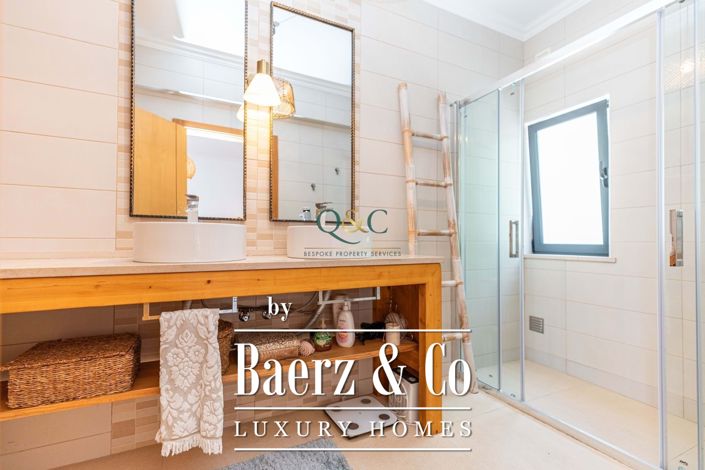 Image No.24-4 Bed Villa for sale