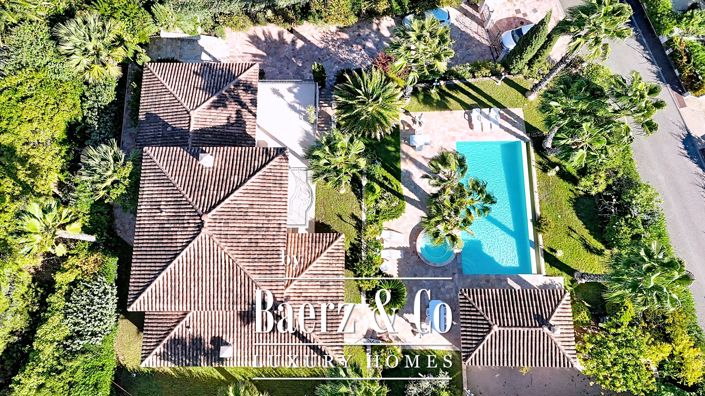 Image No.1-5 Bed Property for sale