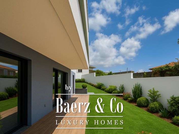 Image No.3-4 Bed House for sale