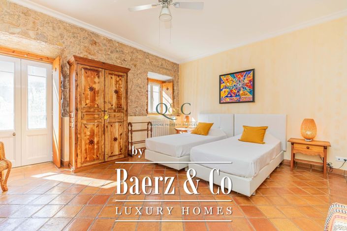 Image No.15-9 Bed Farmhouse for sale