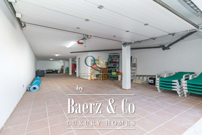 Image No.17-5 Bed Villa for sale