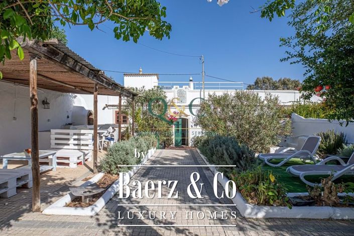 Image No.15-2 Bed Villa for sale