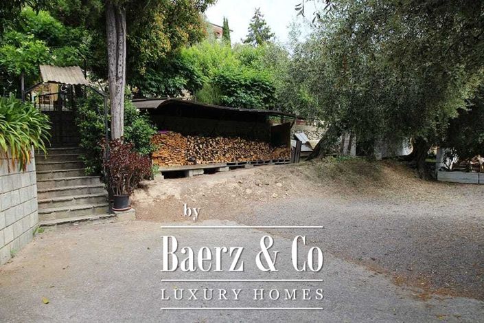 Image No.11-12 Bed Property for sale