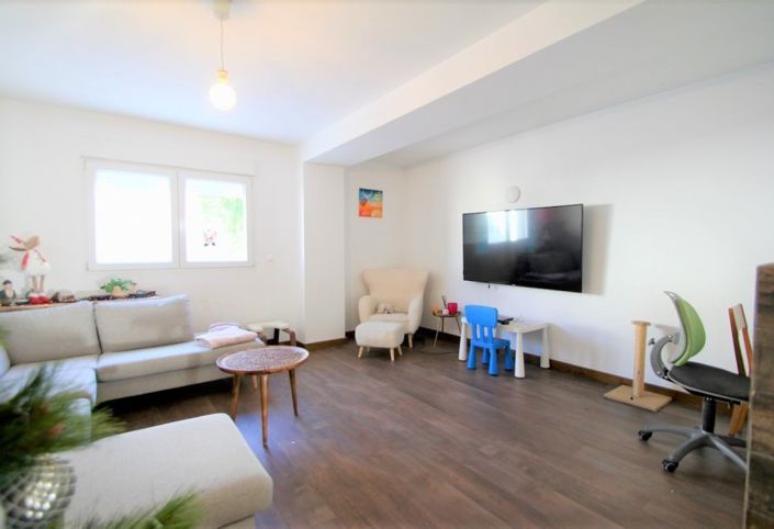 Image No.8-3 Bed Villa for sale